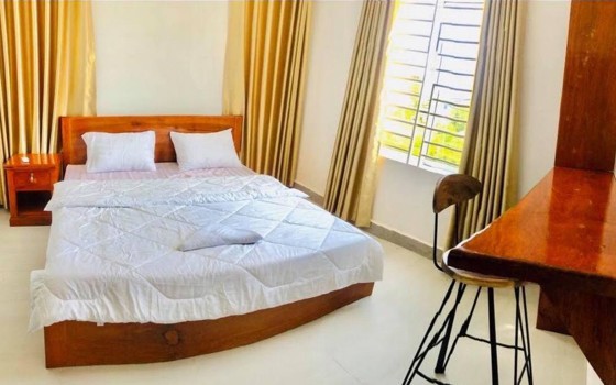 ផ្ទះសំណាក់កំពតទឹករលក ( Kampot Teuk Rolok Guest house)