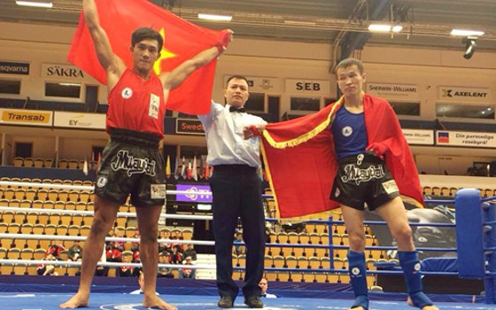 Hạ đối thủ trong 1 phút, Nguyễn Trần Duy Nhất lần 6 vô địch Muay Thái thế giới