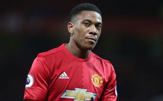 Chuyển nhượng MU: Không cần Lindelof vì đã có Rojo - Jones