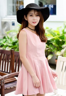 Đầm xòe nữ tính