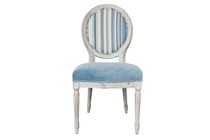 កៅអីអាហារពណ៌ខៀវ