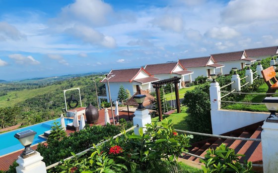 kiri mountain resort ខេត្តកំពង់ស្ពឺ 