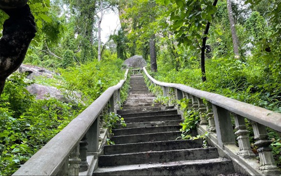 ប្រាសាទវត្តភ្នំព្រះធាតុ ខេត្តកំពង់ឆ្នាំង