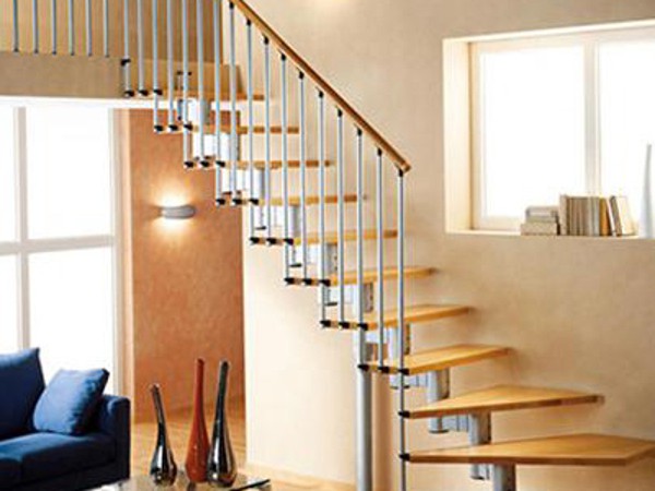 Thiết kế cầu thang độc đáo lưu trữ sách