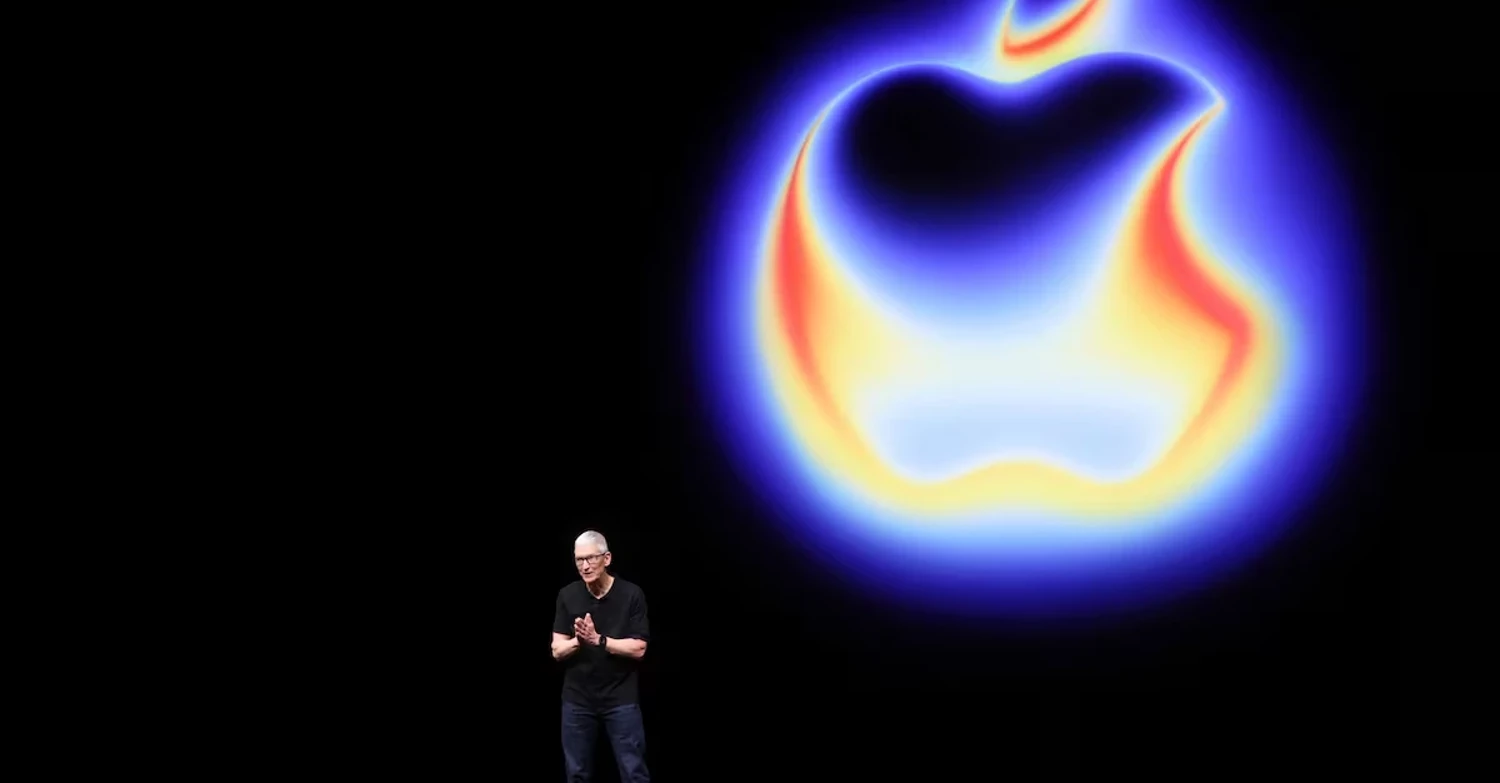 Apple ប្រកាសចេញ iPhone ថ្មី! សុខចិត្តខាតរាប់លានដុល្លារ  តែមិនព្រមដំឡើងថ្លៃ មិនខ្លាចរឿងពន្ធគយរបស់លោក Trump ទេឬ?