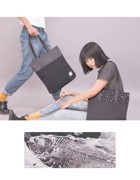 Kuro Tote in Black and Prints