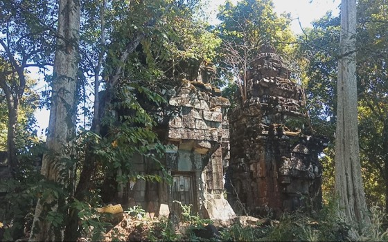 ប្រាសាទពងទឹក ព្រះវិហារ