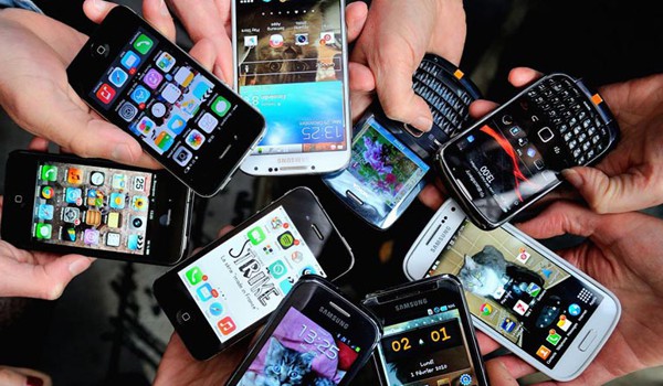 Thị trường smartphone cao cấp tại Việt Nam sụt giảm
