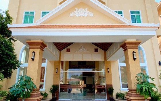 សណ្ឋាគារ​ ឋាណាតា​ ក្រុង​បាវិត​