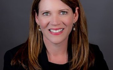 លោកស្រី​មេធាវី​ ពៅ ពិសី