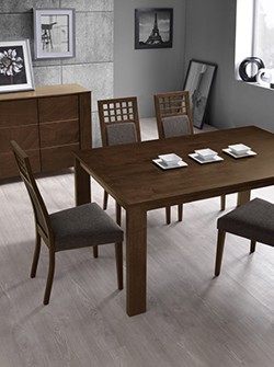 Bàn ăn gỗ Pierre