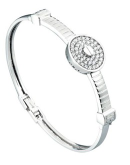 Vòng Tay VFH0636B-W