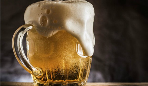 Uống nửa lít bia mỗi ngày có thể ngừa đột quỵ