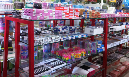 Sau Big C, Central Group bán văn phòng phẩm ở Sài Gòn