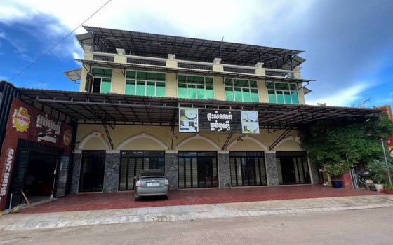 ផ្ទះសំណាក់ម្លប់ឬស្សី - Mlub Reussei Guesthouse