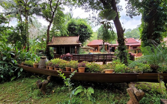 ភោជនីយដ្ឋាន និងផ្ទះសំណាក់ អូររមីស ខេត្តមណ្ឌលគិរី