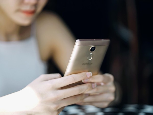 Vì sao càng ngày chúng ta càng thấy chán smartphone?