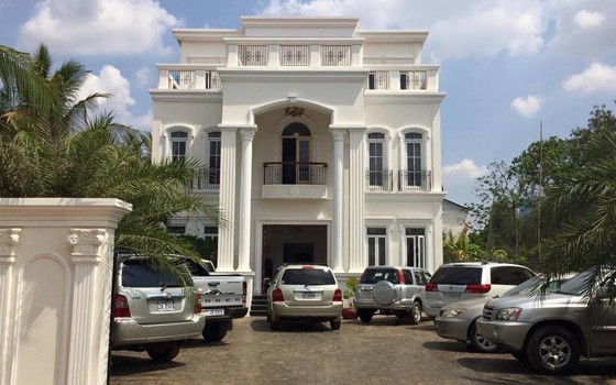 ផ្ទះសំណាក់​ Villa77 guest house កំពង់ចាម