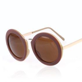 វ៉ែនតានារីកូរ៉េ 