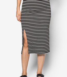 សំលៀកបំពាក់ពាក់កណ្តាល