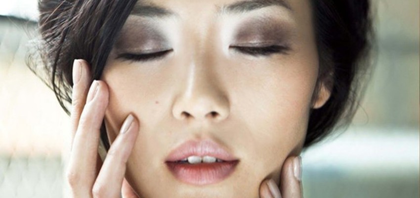 4 mẹo trang điểm thú vị cho dân công sở