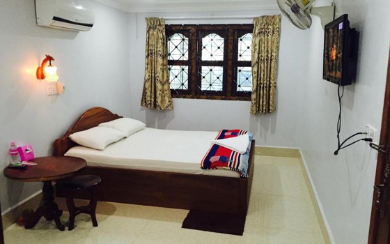 ផ្ទះសំណាក់​ The Blue ខេត្តបាត់ដំបង