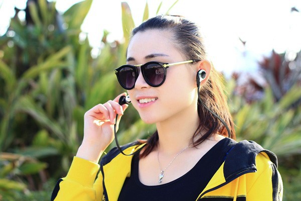 Tai nghe trùm đầu chất lượng cao