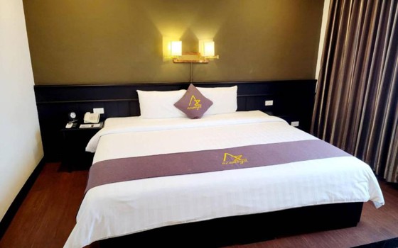 សណ្ឋាគារ Azumaya ភ្នំពេញ