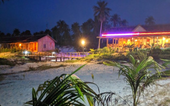 Mom Home នៅកោះរ៉ុង