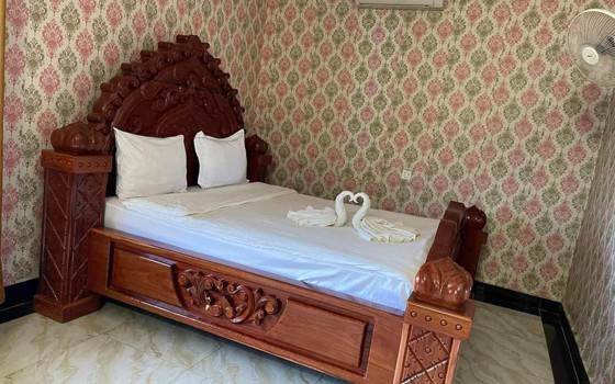 ផ្ទះ​សំណាក់​ តូ​ ចាន់ធឿន​ កំពង់ចាម