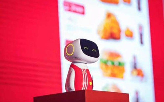 Nhà hàng dùng robot nhìn mặt khách gợi ý món ăn