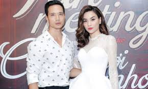 Kim Lý ân cần tháp tùng Hà Hồ đi sự kiện giữa tin đồn hẹn hò