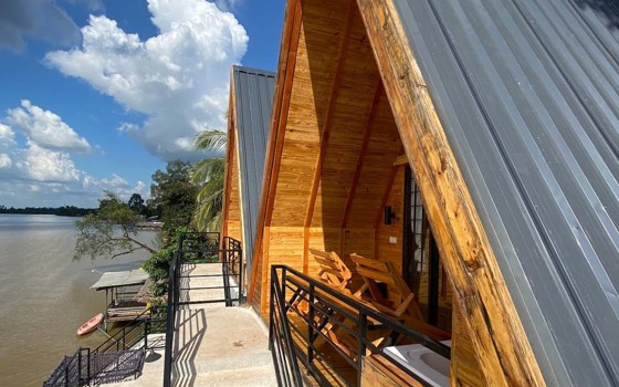 Mount River Petite Boutique ខេត្តកំពត