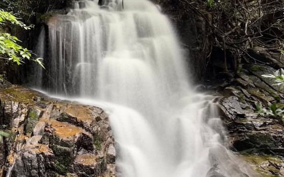 រមណីយដ្ឋាន ទឹកធ្លាក់បង្គងរនាប