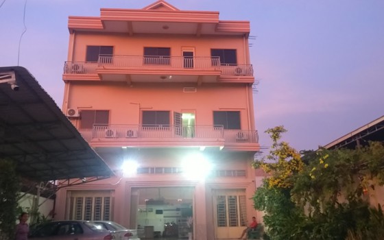 ផ្ទះសំណាក់ ដី ស្តេ អ៊ីន