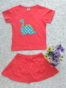 Đồ Bộ Chân Váy Cotton Bé Gái Thêu Hồng Dâu