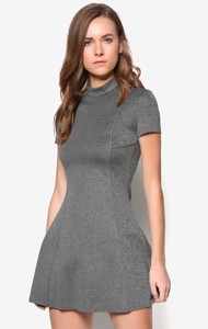 Đầm Xòe Cổ Cao