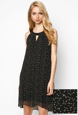 Đầm Suông Cổ Yếm