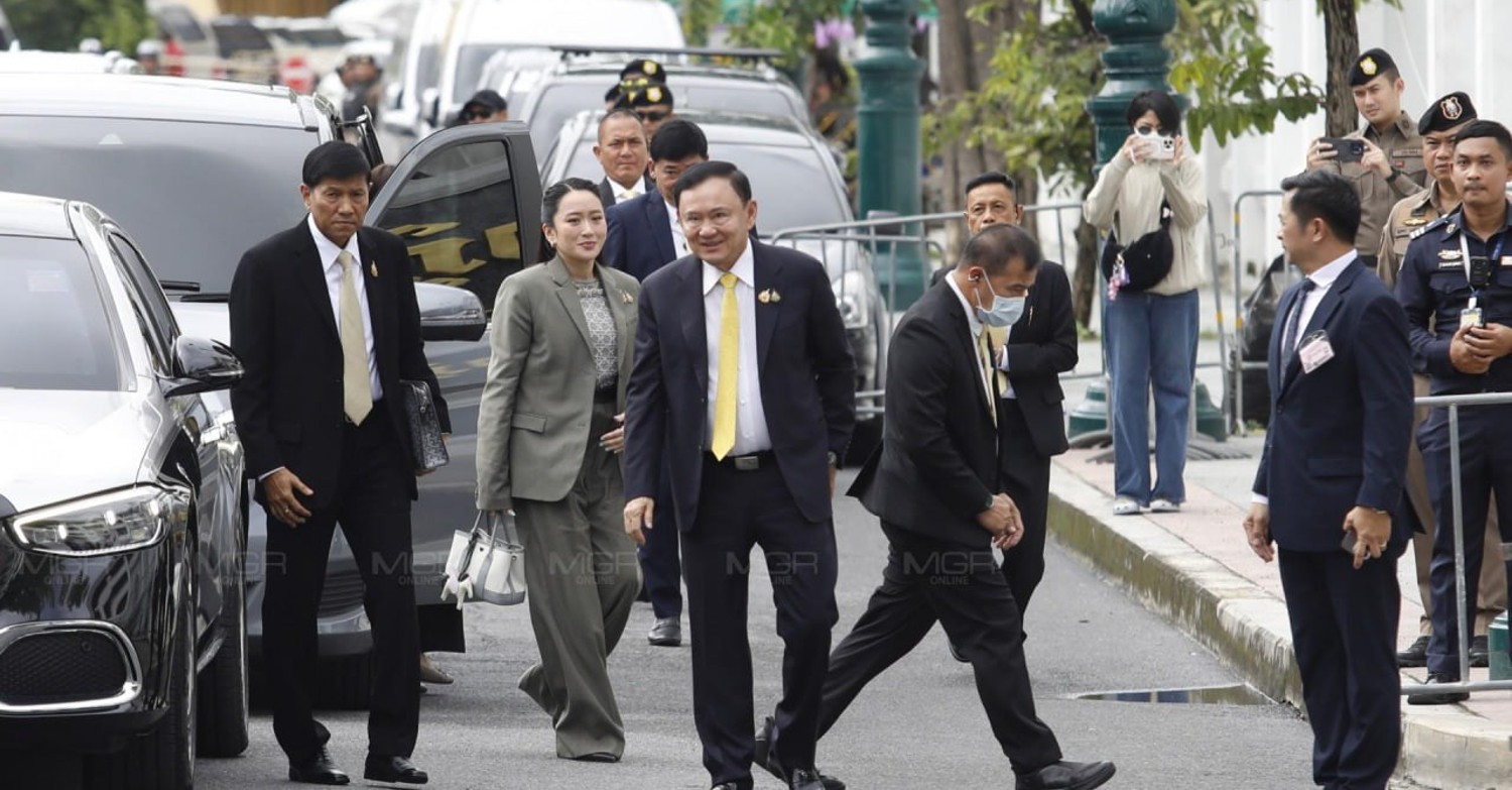  លោក ថាក់ស៊ីន ត្រូវបាននាំខ្លួនទៅដល់ពន្ធនាគារក្នុងទីក្រុងបាងកកហើយ !