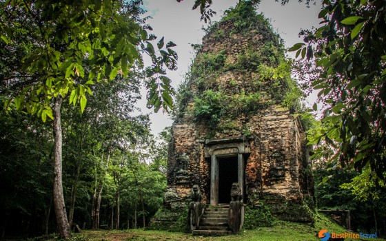 ប្រាសាទ សំបូរព្រៃគុហ៍