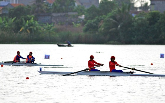 អត្តពលិកចំនួន 292 នាក់បានចូលរួមក្នុងការប្រកួតកីឡាប្រណាំងទូក និងទូកក្តោងថ្នាក់ជាតិឆ្នាំ 2016