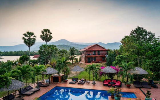 Villa Vedici រីសត​ ខេត្តកំពត