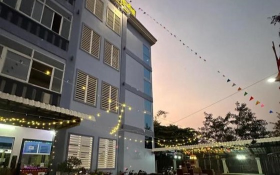 ផ្ទះសំណាក់​ The Vibe ខេត្តកំពត