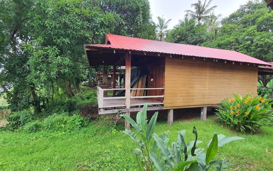 ស្ទឹងត្រែង Resort