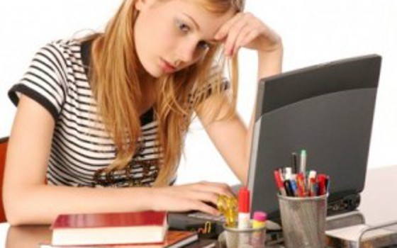 Dùng Laptop nhiều: Lợi bất cập hại