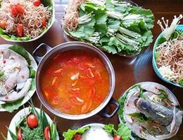 ផើងទូកនេសាទនិងបន្លែ