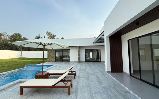 ផ្ដេីមស្នេហ៍ វីឡា - Pderm Snea Villa