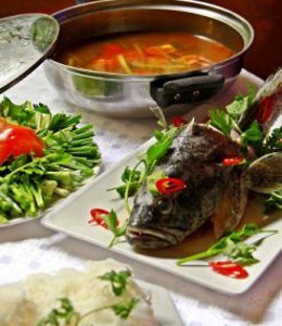 Lẩu cá mú nấu ngót