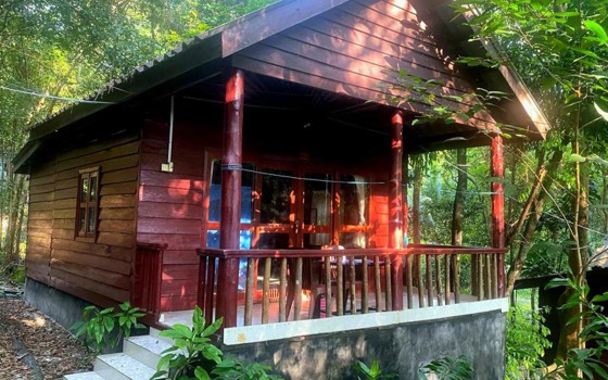 Sambath Sakseth Bungalow នៅកោះរ៉ុង