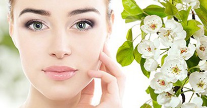 Rạng rỡ cả ngày với 10 hãng son lì